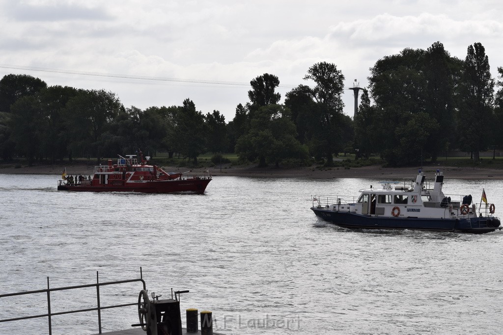 Schiff 1 Koeln in Hoehe der Koelner Zoobruecke P247.JPG - Miklos Laubert